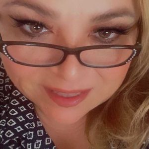 Meet your Posher, Leticia